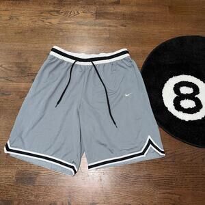 Nike Dri-Fit DNA Basketball 10” Hoop Shorts Mens XL Vintage Y2K 90s Rare Grey
